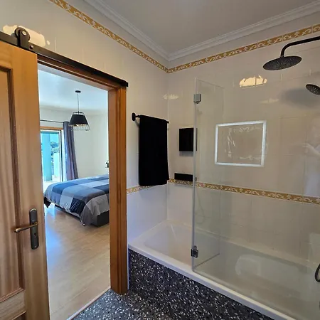 Semesterbostad Falesia Townhouse - Walk To - Pool - Garage *